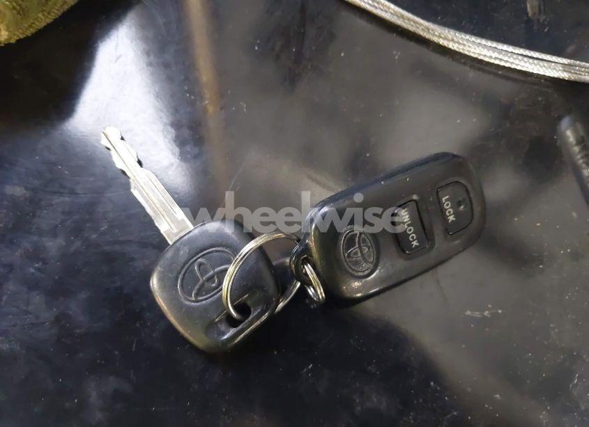 Photo 11 of 2006 Toyota Corolla LE (VIN 2T1BR32E76C653738)