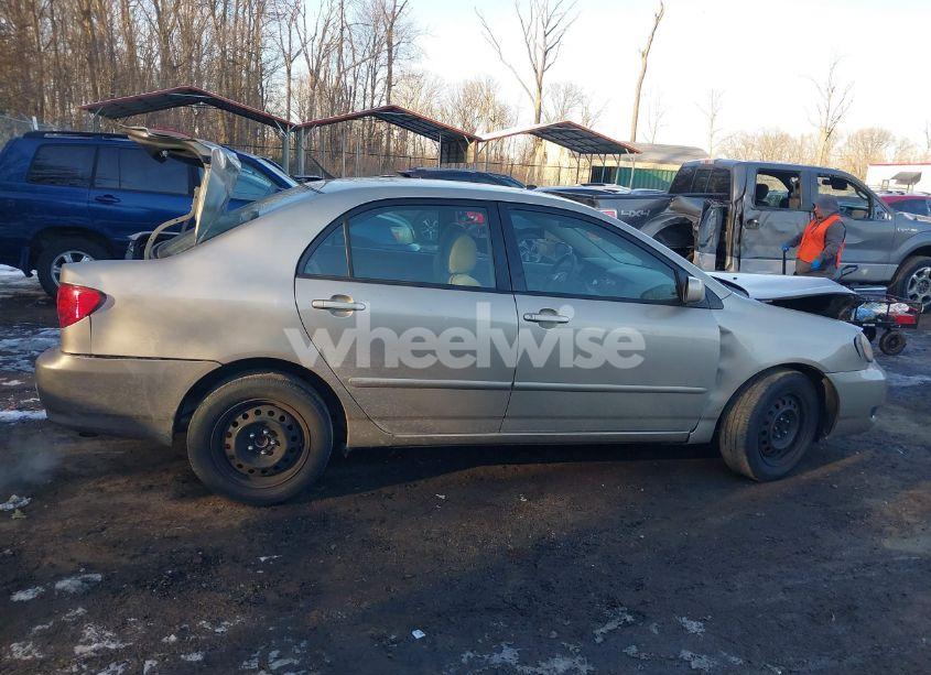 Photo 13 of 2007 Toyota Corolla LE (VIN 2T1BR32E77C777302)