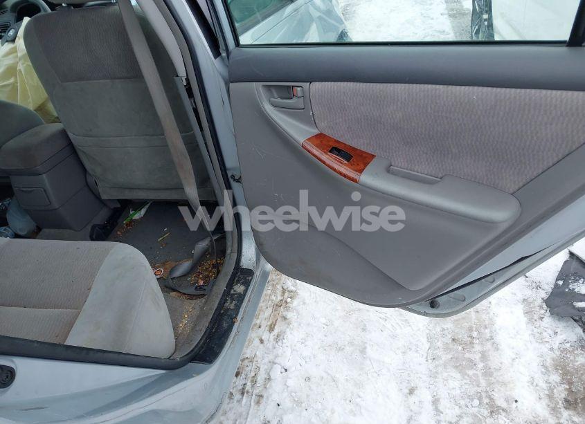 Photo 8 of 2007 Toyota Corolla LE (VIN 2T1BR32E77C784945)