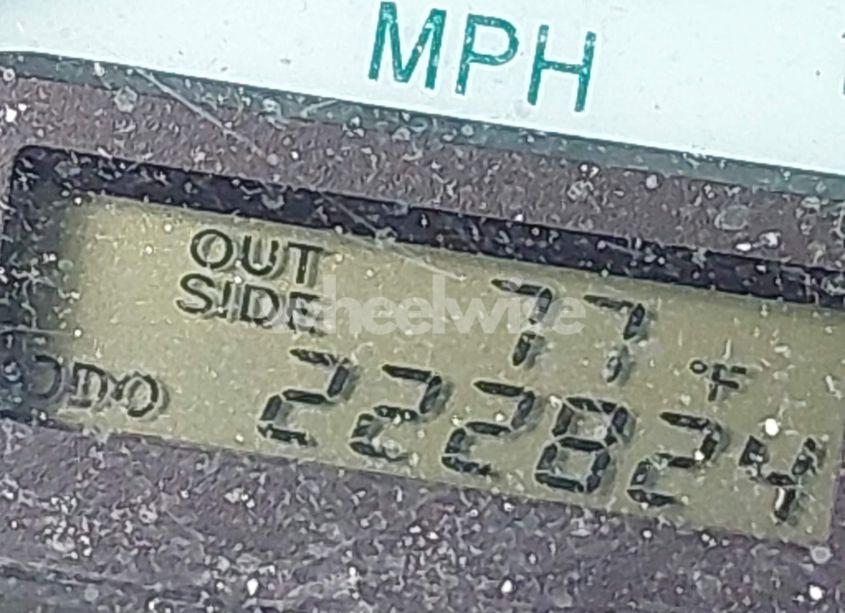 Photo 13 of 2003 Toyota Corolla LE (VIN 2T1BR32E83C034335)