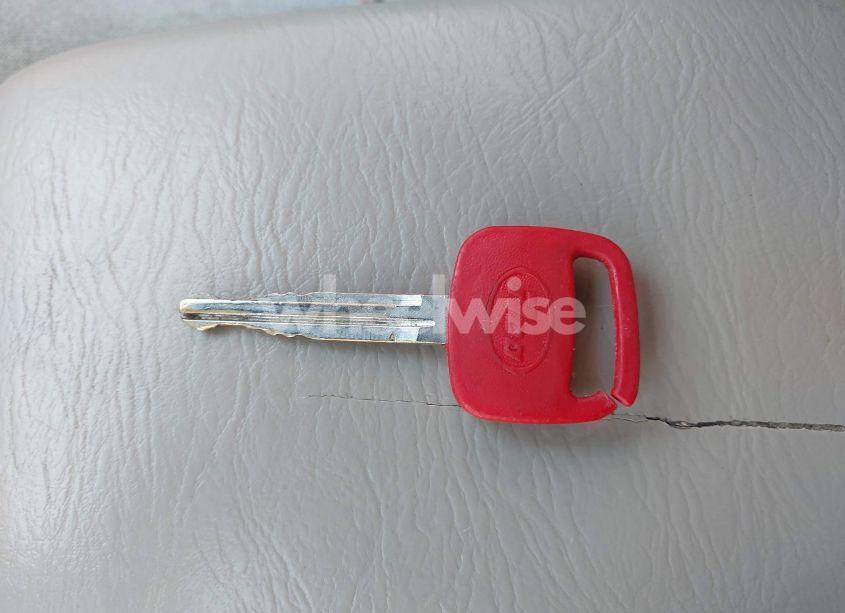 Photo 11 of 2004 Toyota Corolla CE (VIN 2T1BR32E84C298494)