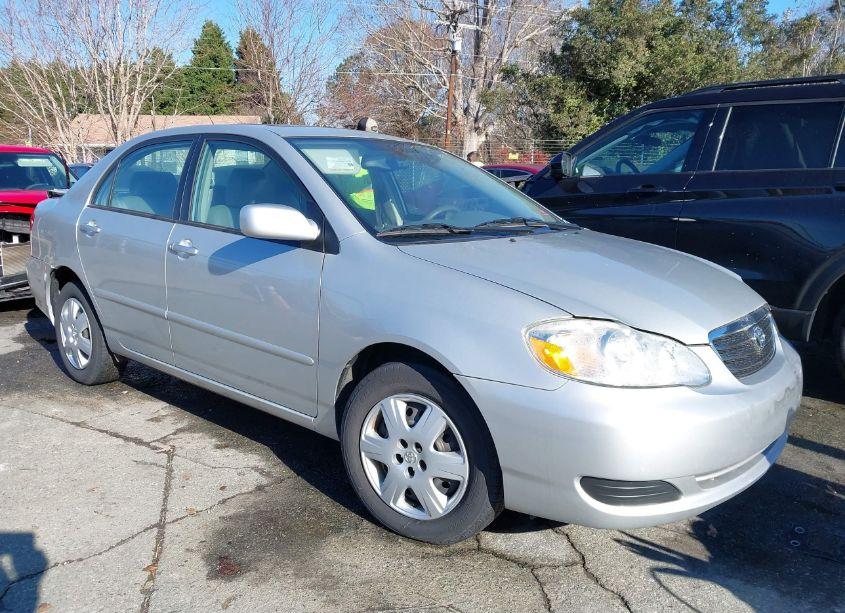 2005 Toyota Corolla LE (VIN 2T1BR32E85C390979) main photo