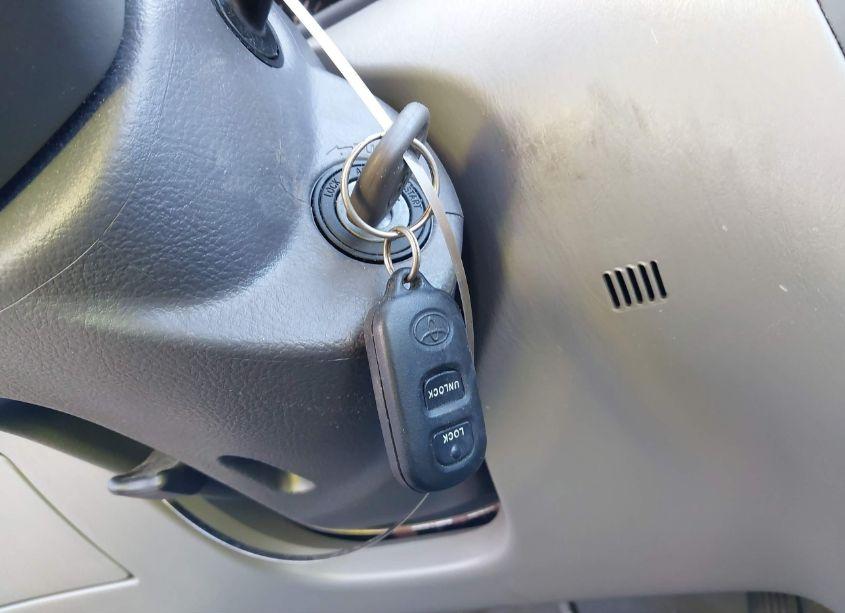 Photo 11 of 2005 Toyota Corolla LE (VIN 2T1BR32E85C390979)