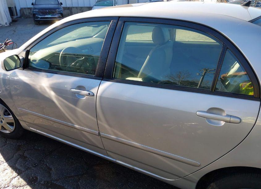 Photo 14 of 2005 Toyota Corolla LE (VIN 2T1BR32E85C390979)