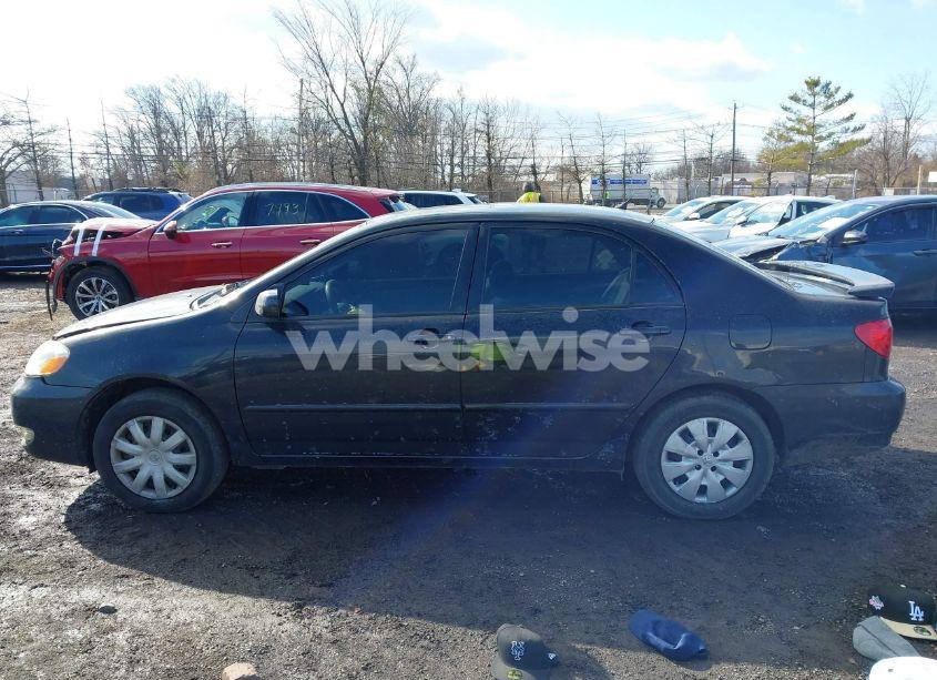 Photo 14 of 2005 Toyota Corolla LE (VIN 2T1BR32E85C502521)