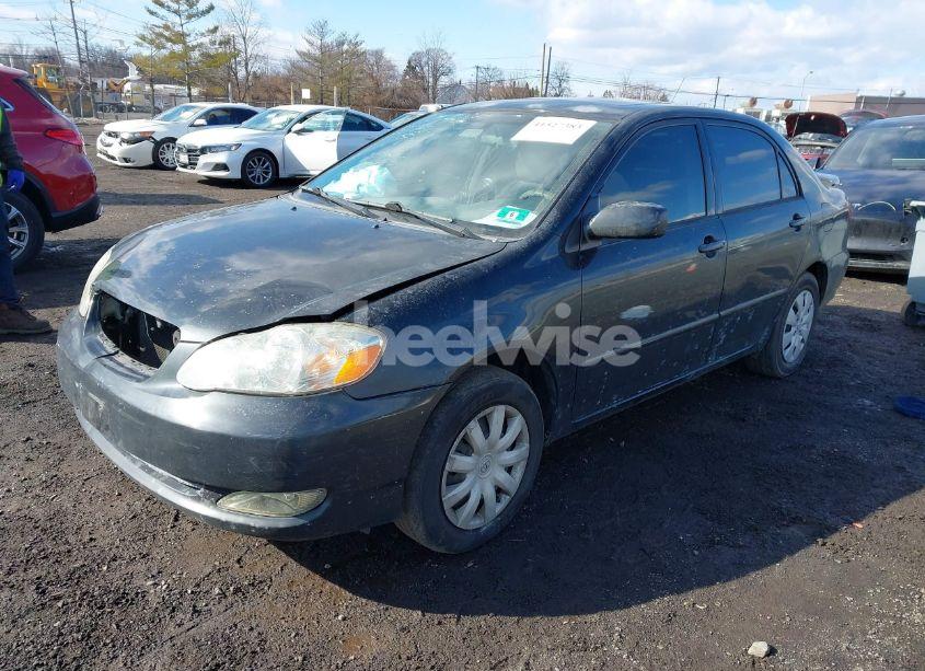 Photo 2 of 2005 Toyota Corolla LE (VIN 2T1BR32E85C502521)