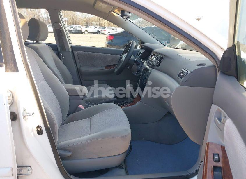 Photo 5 of 2006 Toyota Corolla LE (VIN 2T1BR32E86C566267)