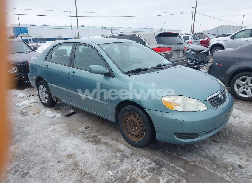 2007 Toyota Corolla LE (VIN 2T1BR32E87C745572) main photo