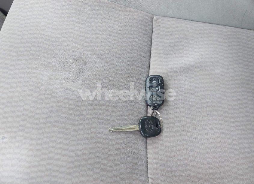 Photo 11 of 2007 Toyota Corolla LE (VIN 2T1BR32E87C745572)