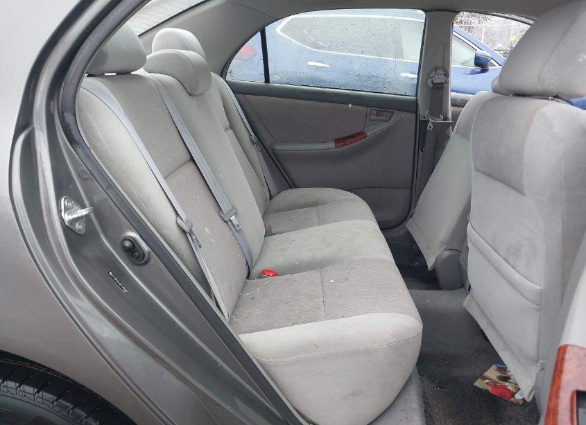 Photo 8 of 2007 Toyota Corolla LE (VIN 2T1BR32E87C775090)