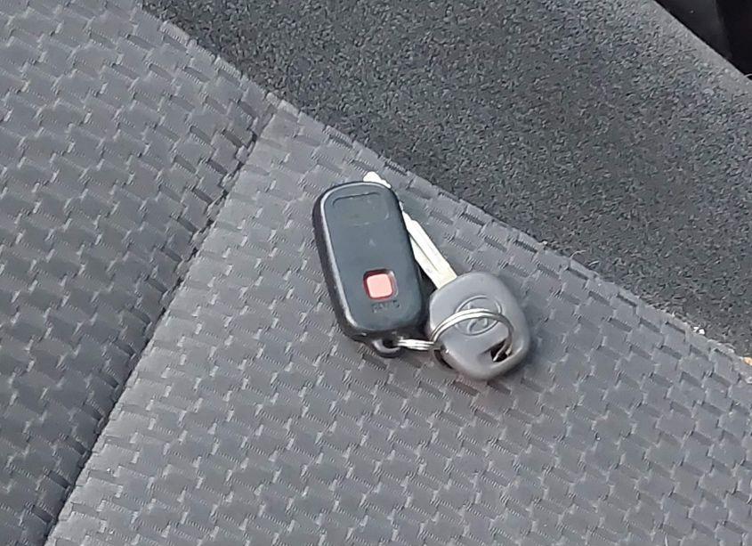 Photo 11 of 2007 Toyota Corolla S (VIN 2T1BR32E87C799583)