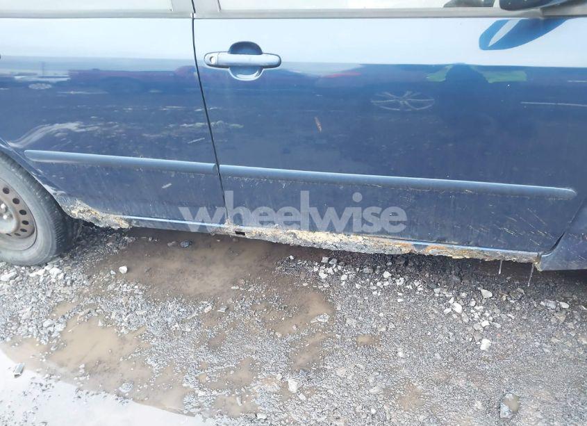 Photo 13 of 2003 Toyota Corolla LE (VIN 2T1BR32E93C012540)