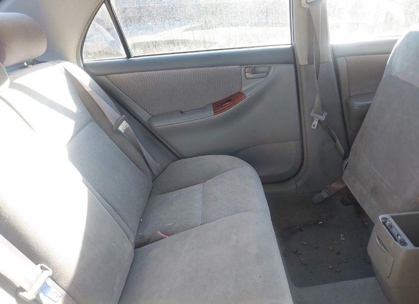 Photo 8 of 2005 Toyota Corolla LE (VIN 2T1BR32E95C414450)