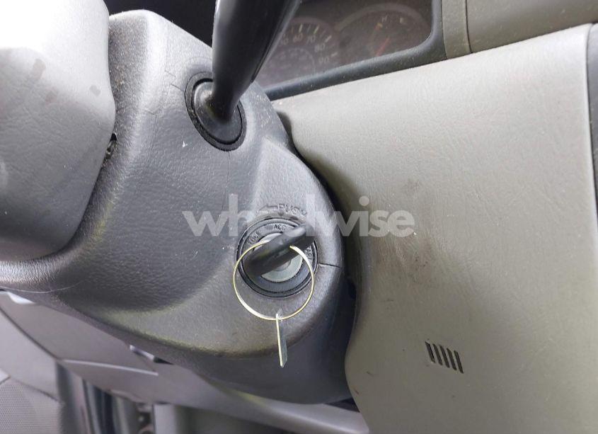 Photo 11 of 2005 Toyota Corolla CE (VIN 2T1BR32E95C440174)