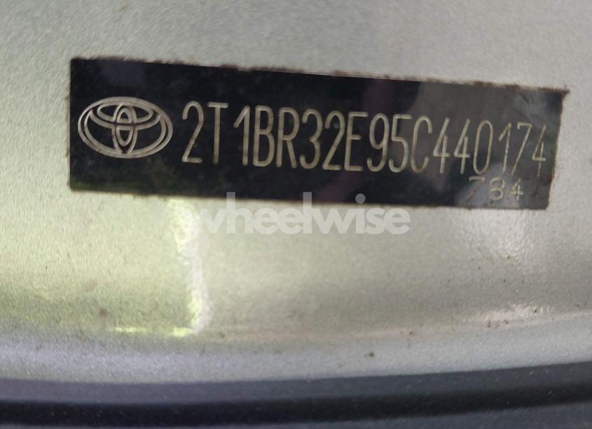 Photo 9 of 2005 Toyota Corolla CE (VIN 2T1BR32E95C440174)