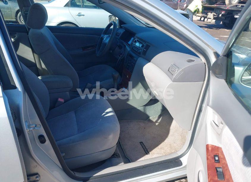 Photo 5 of 2005 Toyota Corolla LE (VIN 2T1BR32E95C476091)