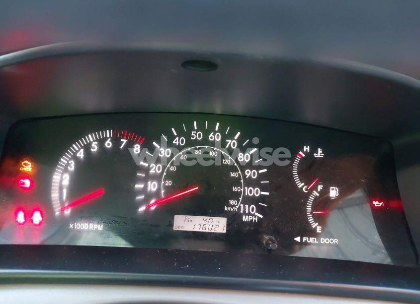 Photo 15 of 2005 Toyota Corolla LE (VIN 2T1BR32E95C483994)