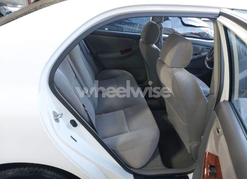 Photo 8 of 2005 Toyota Corolla LE (VIN 2T1BR32E95C483994)