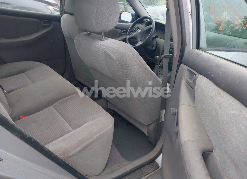 Photo 8 of 2005 Toyota Corolla CE (VIN 2T1BR32E95C486720)