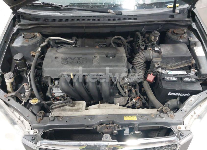 Photo 10 of 2005 Toyota Corolla LE (VIN 2T1BR32E95C501863)