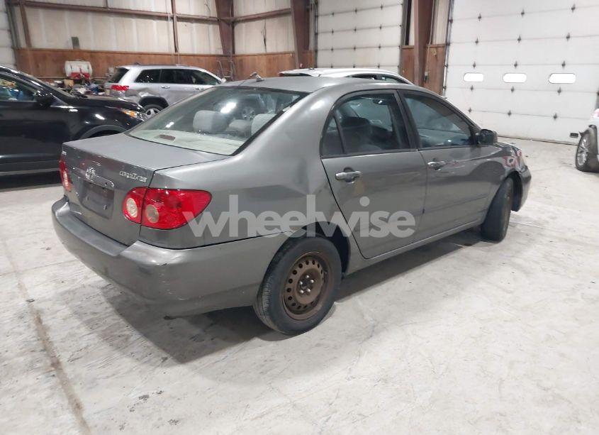 Photo 4 of 2005 Toyota Corolla LE (VIN 2T1BR32E95C501863)