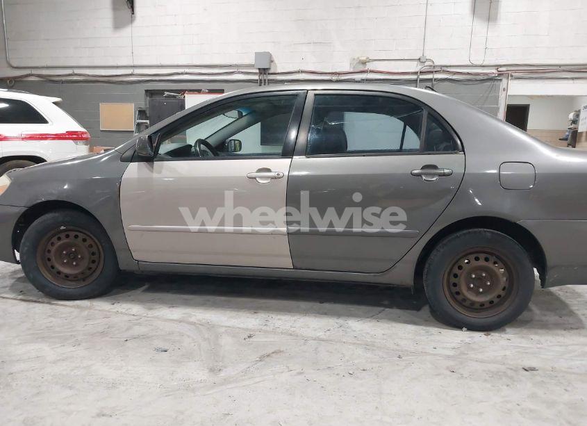 Photo 6 of 2005 Toyota Corolla LE (VIN 2T1BR32E95C501863)