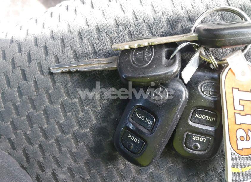 Photo 11 of 2006 Toyota Corolla S (VIN 2T1BR32E96C671223)