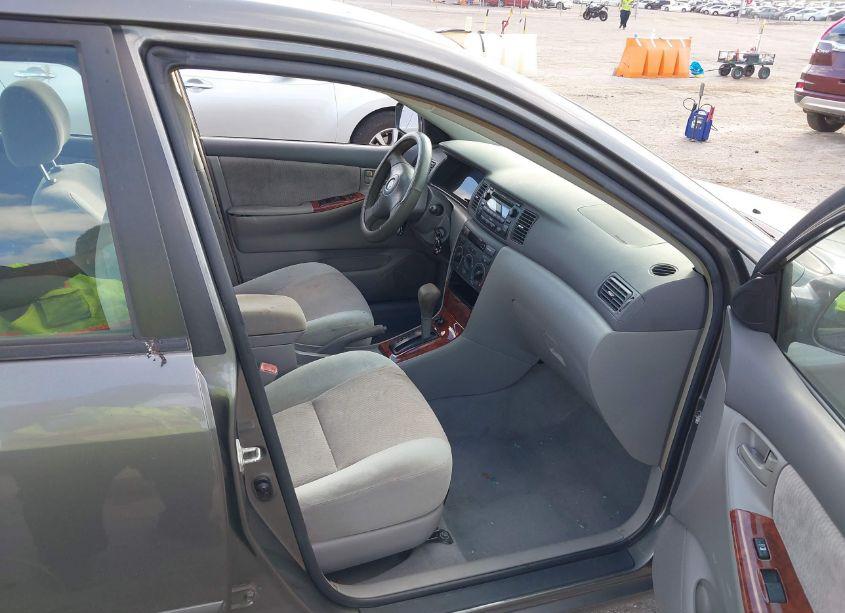 Photo 5 of 2007 Toyota Corolla LE (VIN 2T1BR32E97C815712)