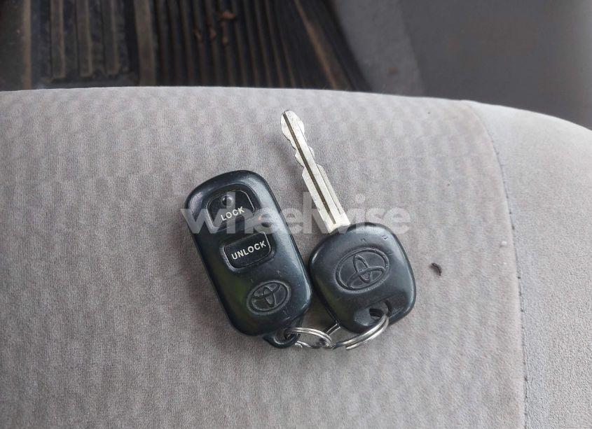 Photo 11 of 2008 Toyota Corolla LE (VIN 2T1BR32E98C875913)