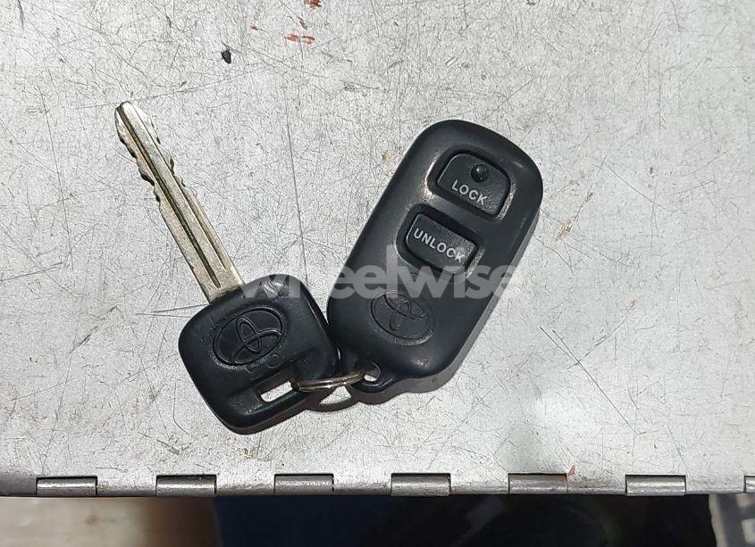 Photo 11 of 2003 Toyota Corolla LE (VIN 2T1BR32EX3C138941)