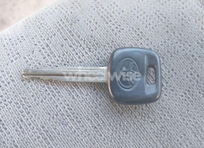 Photo 11 of 2004 Toyota Corolla CE (VIN 2T1BR32EX4C307776)