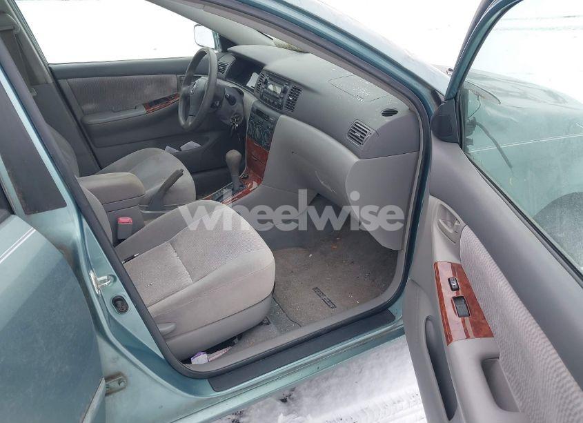 Photo 5 of 2005 Toyota Corolla LE (VIN 2T1BR32EX5C448655)