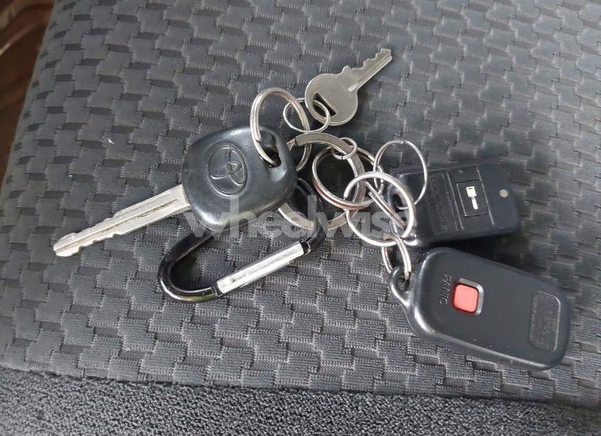 Photo 11 of 2006 Toyota Corolla S (VIN 2T1BR32EX6C665916)