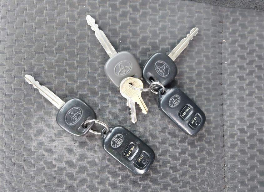 Photo 11 of 2006 Toyota Corolla S (VIN 2T1BR32EX6C680450)