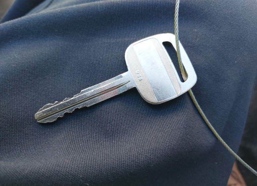 Photo 11 of 2004 Toyota Corolla LE (VIN 2T1BR38E04C245618)