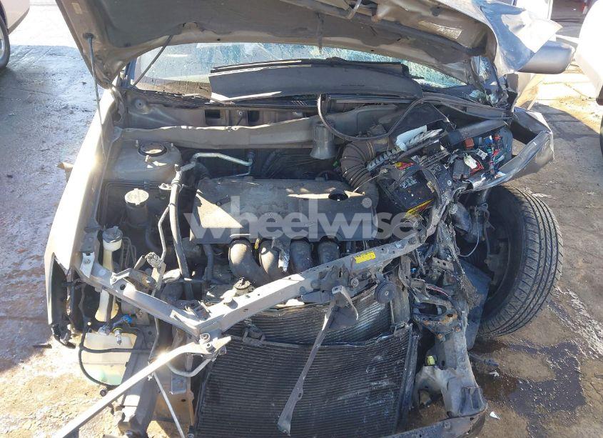 Photo 10 of 2003 Toyota Corolla LE (VIN 2T1BR38E23C132882)