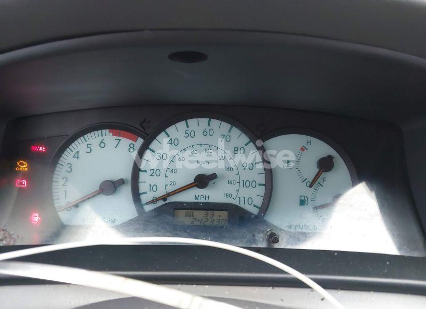 Photo 7 of 2004 Toyota Corolla LE (VIN 2T1BR38E24C305933)