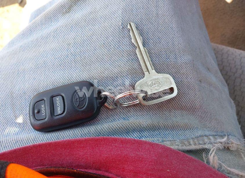 Photo 11 of 2004 Toyota Corolla LE (VIN 2T1BR38E34C205694)