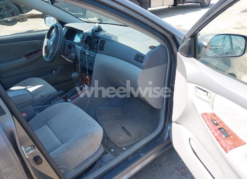 Photo 5 of 2004 Toyota Corolla LE (VIN 2T1BR38E34C205694)