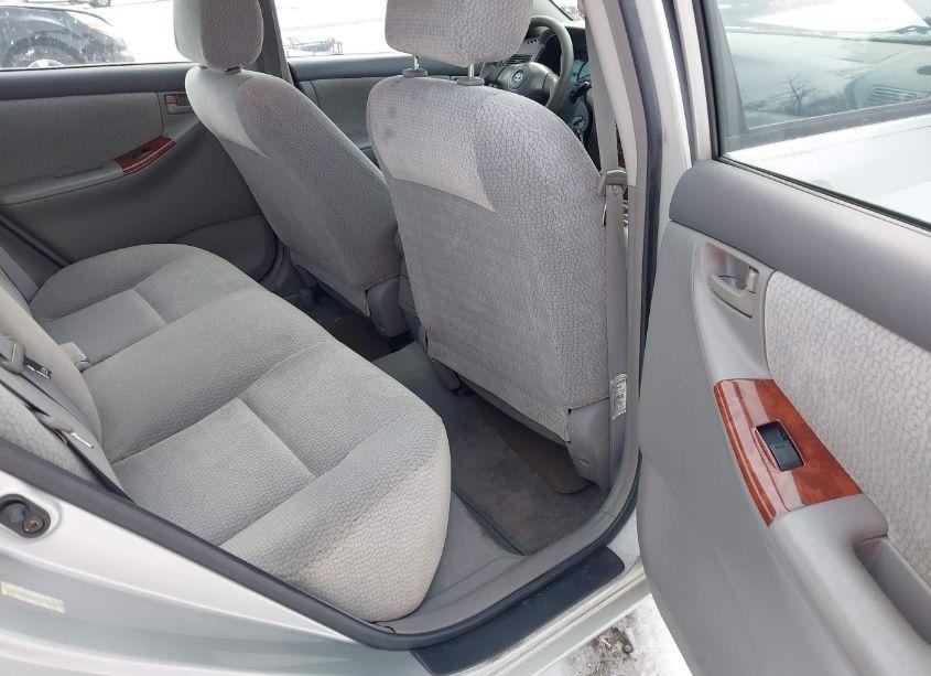 Photo 8 of 2004 Toyota Corolla LE (VIN 2T1BR38E44C276094)