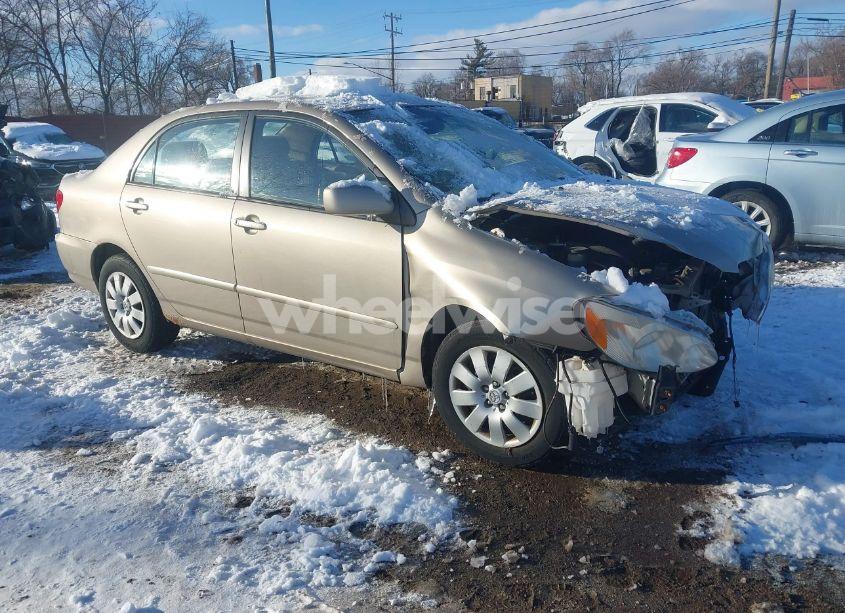 2004 Toyota Corolla LE (VIN 2T1BR38E54C249650) main photo