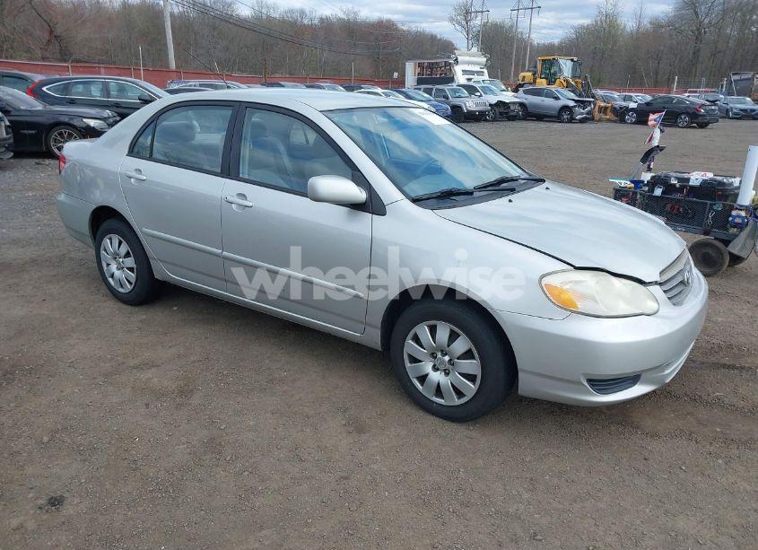 2004 Toyota Corolla LE (VIN 2T1BR38E84C257922) main photo