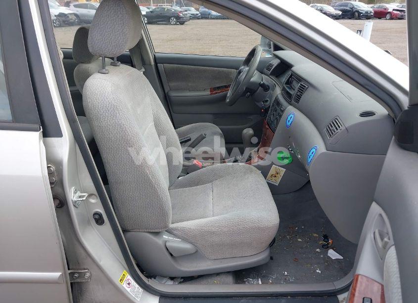 Photo 5 of 2004 Toyota Corolla LE (VIN 2T1BR38E84C257922)