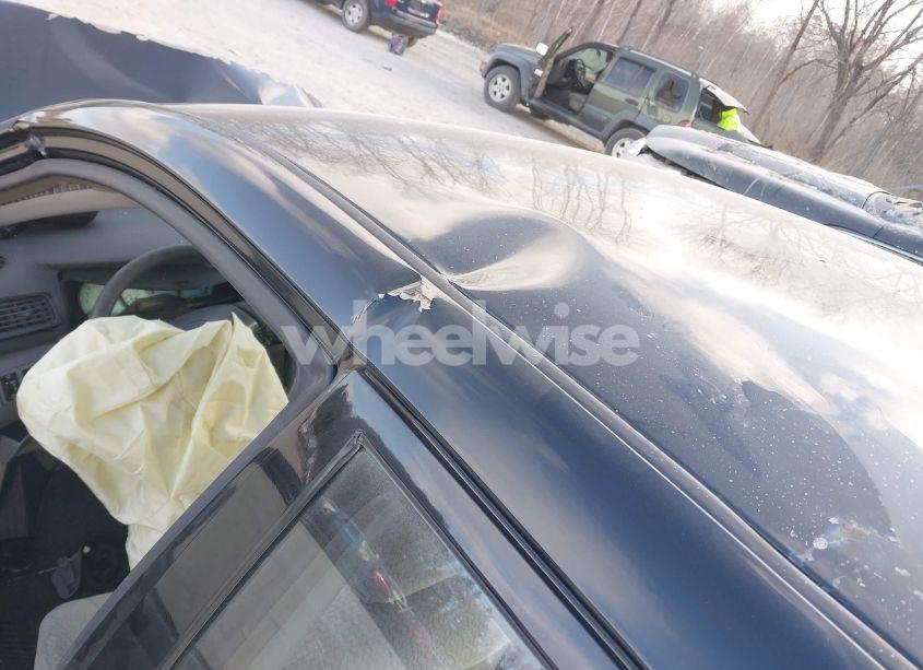 Photo 11 of 2004 Toyota Corolla LE (VIN 2T1BR38E94C180414)