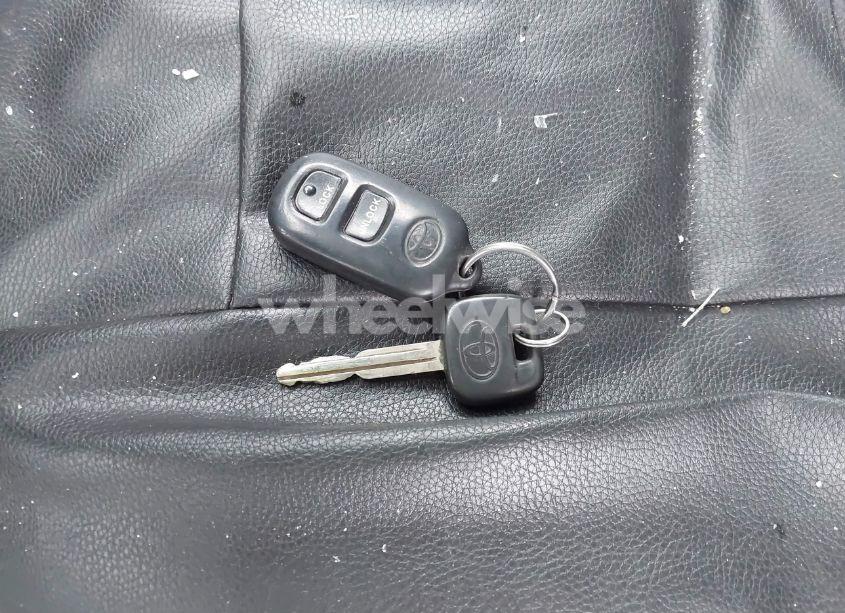 Photo 11 of 2004 Toyota Corolla LE (VIN 2T1BR38EX4C292509)