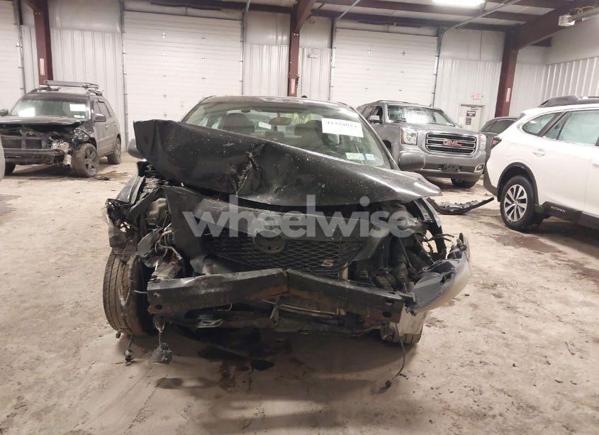 Photo 12 of 2009 Toyota Corolla S (VIN 2T1BU40E09C057379)