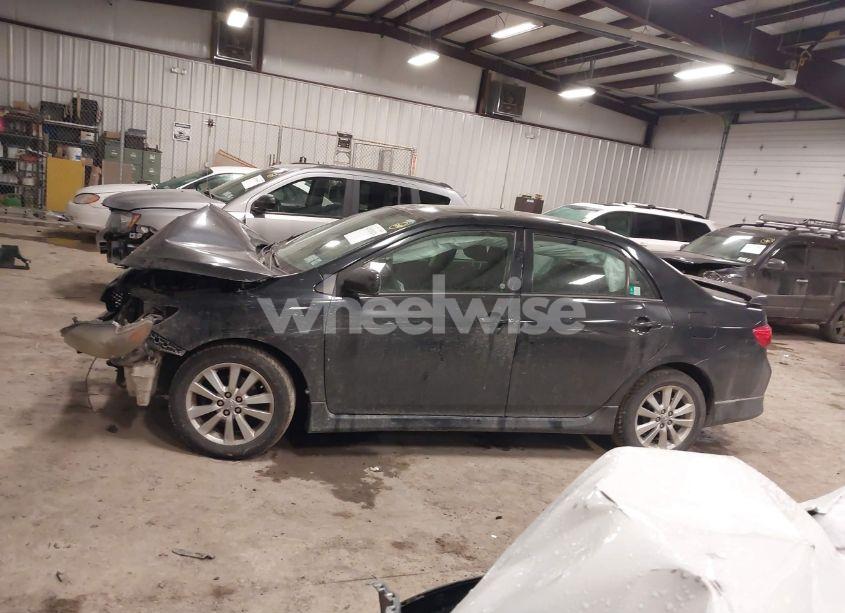 Photo 14 of 2009 Toyota Corolla S (VIN 2T1BU40E09C057379)