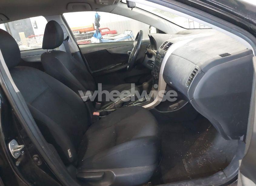 Photo 5 of 2009 Toyota Corolla S (VIN 2T1BU40E09C077163)