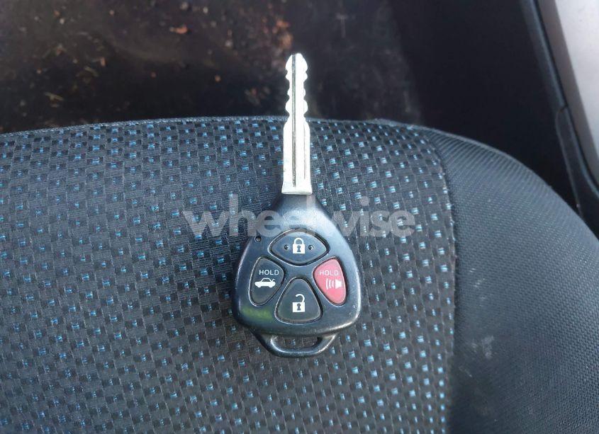 Photo 11 of 2009 Toyota Corolla S (VIN 2T1BU40E09C102028)