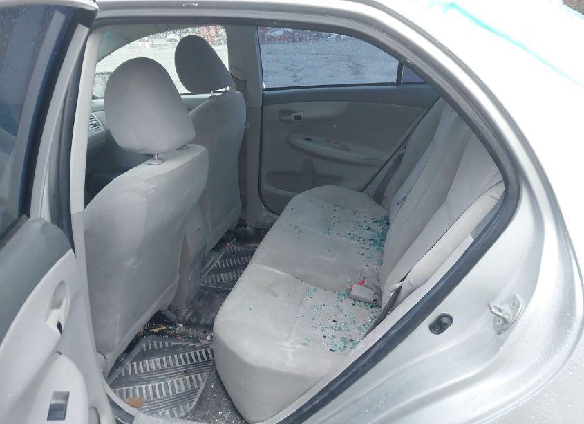 Photo 8 of 2009 Toyota Corolla LE (VIN 2T1BU40E09C141699)